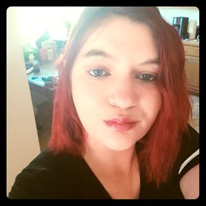 Meet your Posher, Leanne